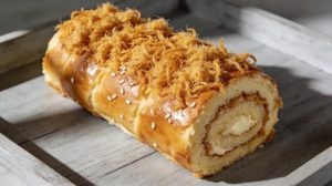 肉松卷超声波切割包纸机_蛋糕卷切割包纸一体机厂家 - 驰飞超声波